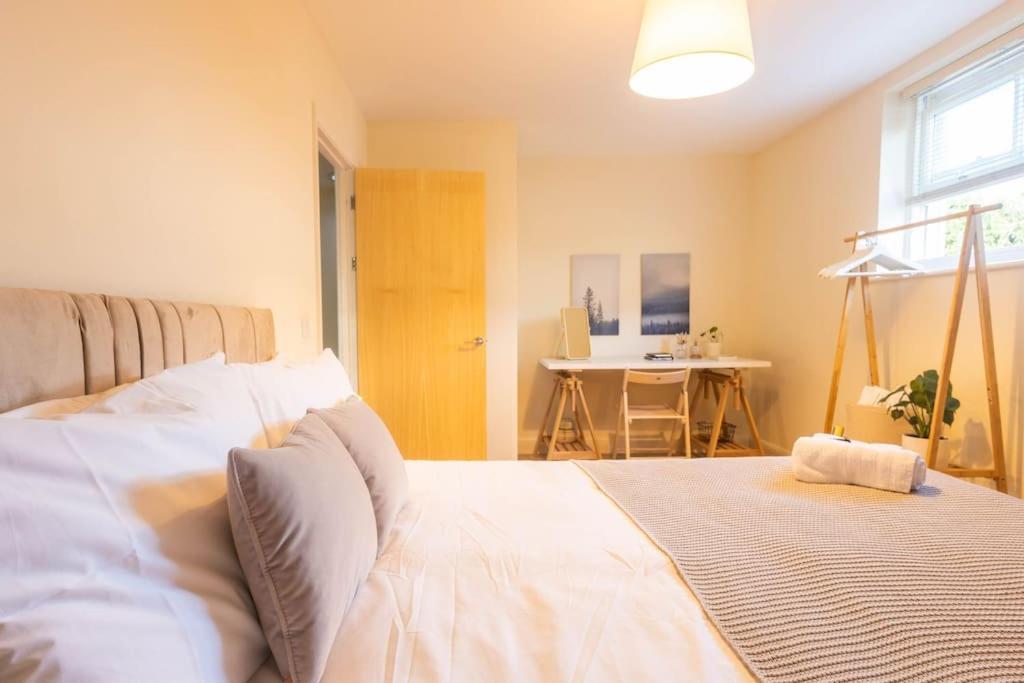 The Wellness Lodge- Gym, Table Tennis, Cinema, Parking And More! Bath Exterior foto